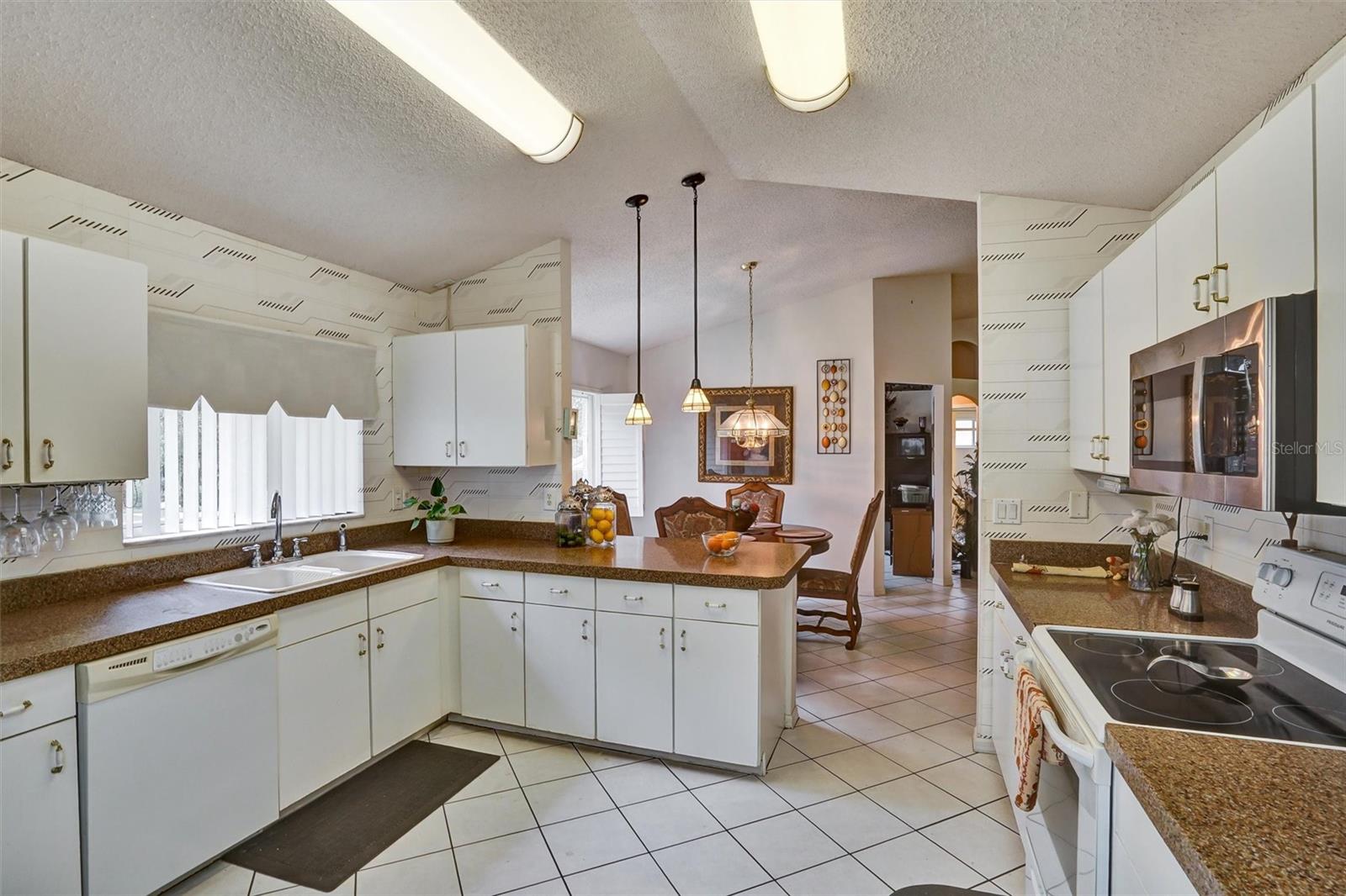 KINGS RIDGE PH 01 - Residential