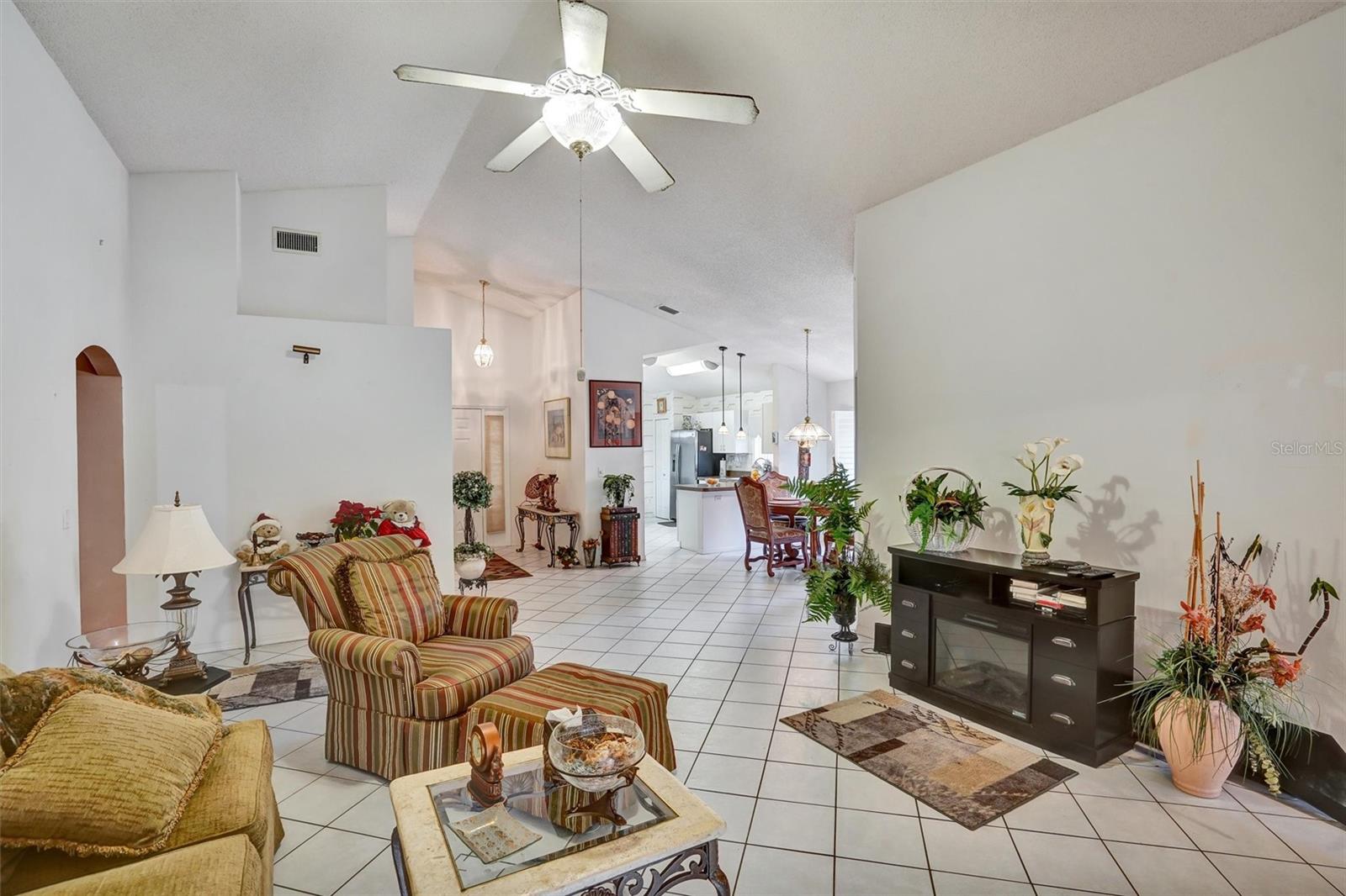 KINGS RIDGE PH 01 - Residential