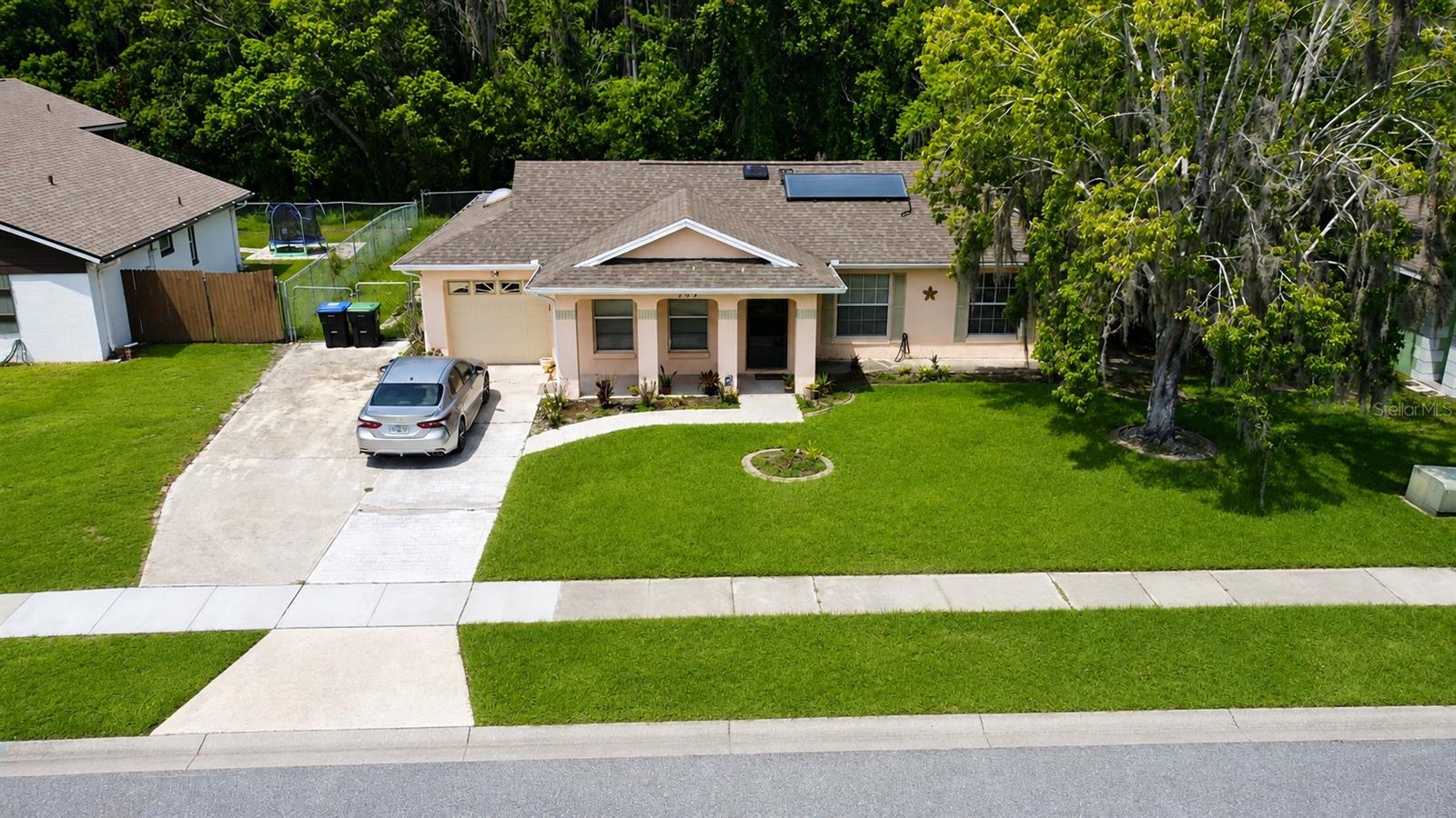 707 IOWA WOODS CIRCLE E