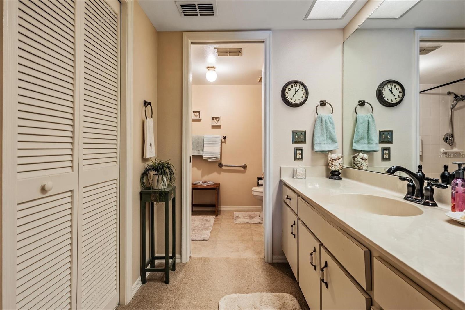 VILLAS OF LAKE ARBOR - Residential