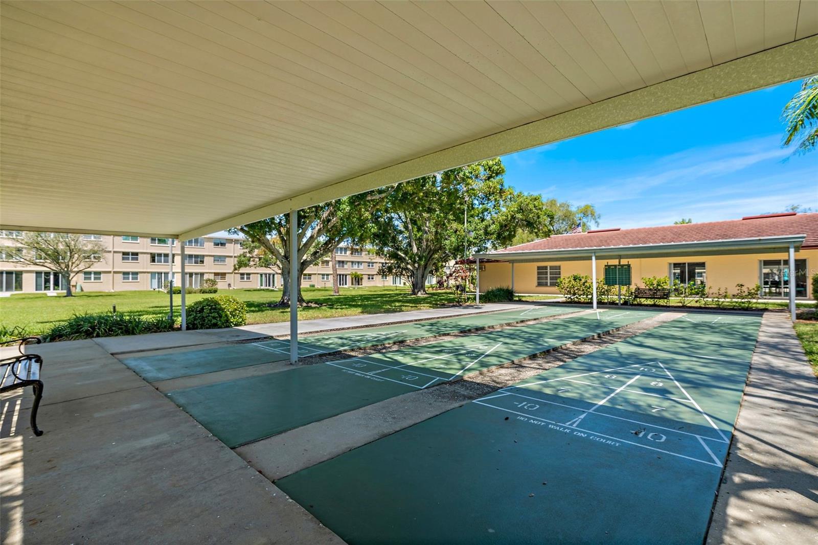 WINSTON PARK NORTHEAST - Residential