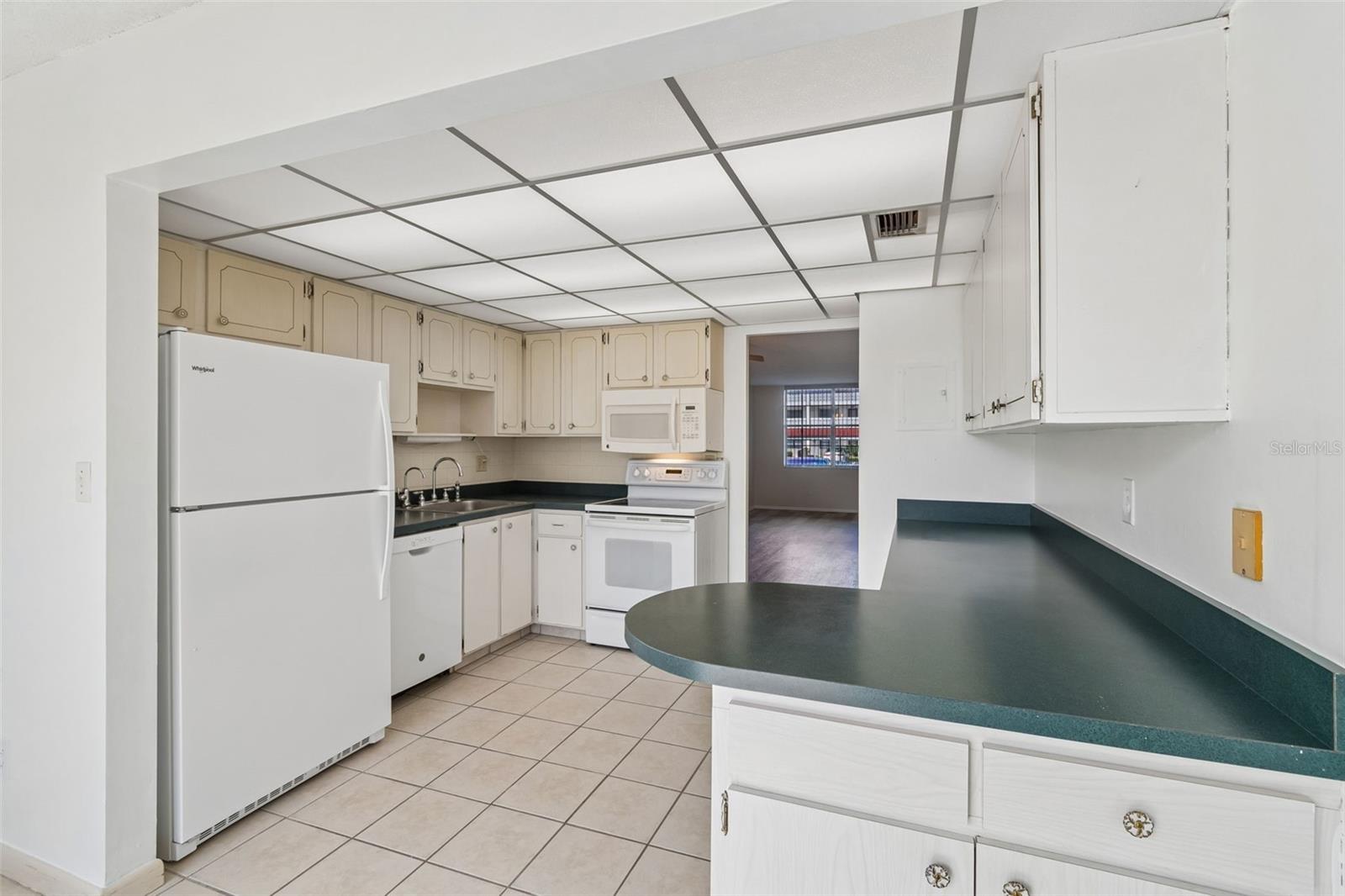 WINSTON PARK NORTHEAST - Residential