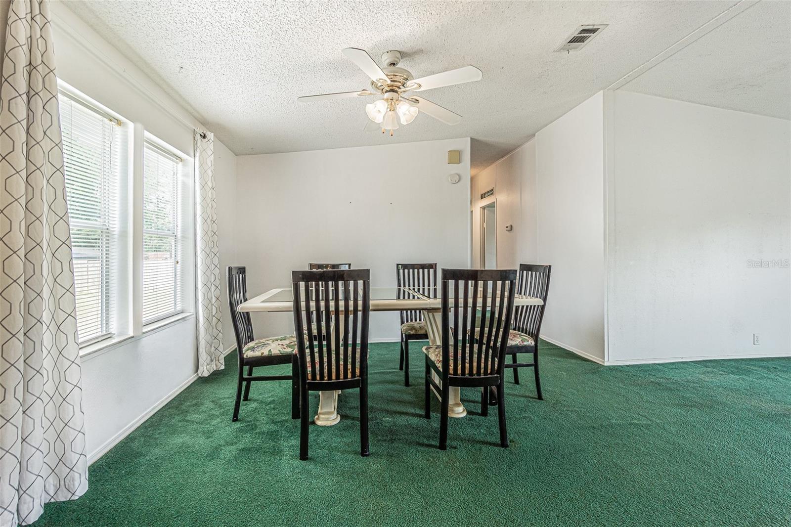 CROSSROADS - Residential