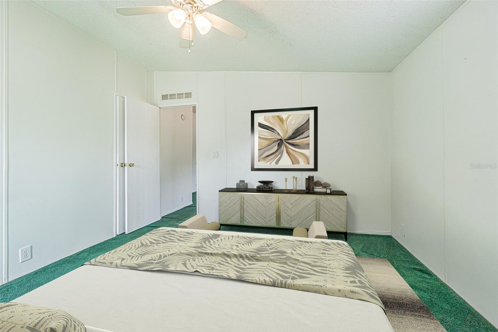 CROSSROADS - Residential