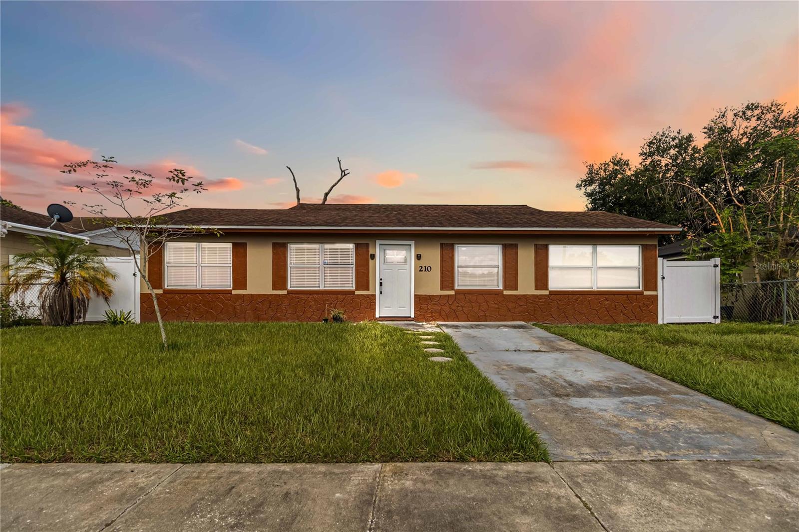 Welcome to this cozy and functional home in the heart of Winter Springs! A great layout with stainless steel kitchen appliances (all included!) give the space a clean, modern feel. The kitchen features granite countertops and a cozy eat-in dinette—perfect for casual meals or your morning coffee.
You'll love the plush new carpeting in the bedrooms, a spacious master suite with a walk-in closet, and the convenience of an interior laundry room that includes a washer and dryer and brand new water heater. The garage has been thoughtfully converted into a versatile bonus room—ideal as a fourth bedroom, office, or flex space. The roof is 8 years old and the HVAC system is 5 years old, so no worries there!
Step outside to a fully fenced backyard offering privacy and room to relax, entertain, or let pets play.
Bonus: Easy access to major highways makes commuting and weekend getaways a breeze.
Whether you're searching for your first home or a great investment opportunity, this move-in ready property is a perfect choice!