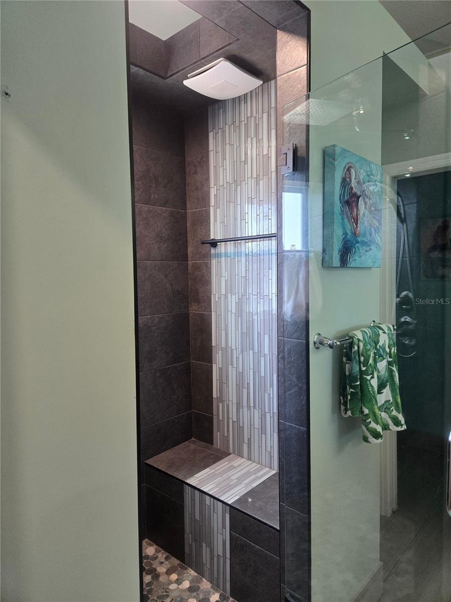 CRYSTAL ISLAND - Residential