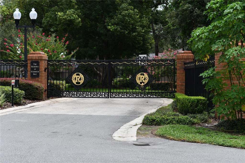 Photo of 450 Harbour Isle, Longwood, FL 32750 (MLS # O6434694)