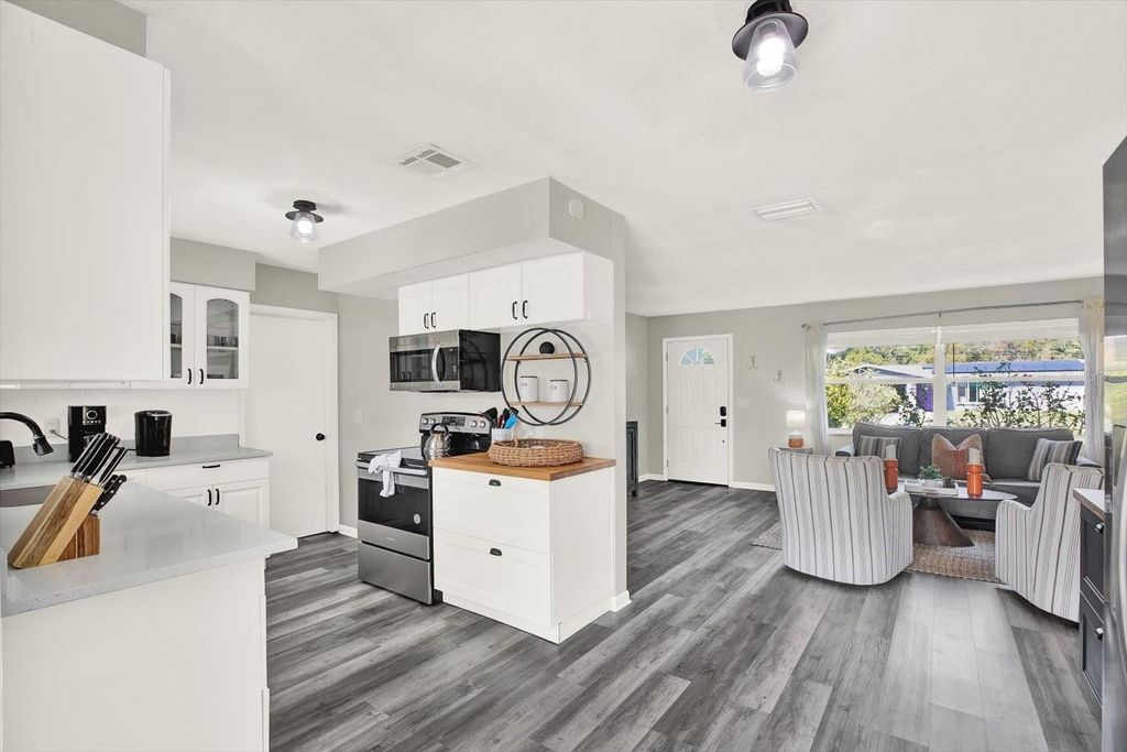 Photo of 1241 12th Court SW, Largo, FL 33770 (MLS # TB8451545)