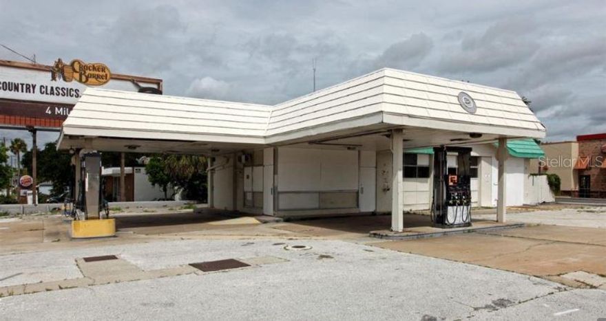 Gas Station
Description: E 115 FT OF LOT 1 & S 10 FT OF E 115 FT OF LOT 2 EXC HIWAY B LK 21 DAYTONA  OR 4431 PGS 4691-4730  OR 6032 PG 1597 OR 6365 PGS 0877-0878  OR 6818 PG 3269  OR 8392 PG
Commercial
Note: buyers I emphasize the importance of conducting thorough due diligence to ensure that the property meets your expectations and requirements.