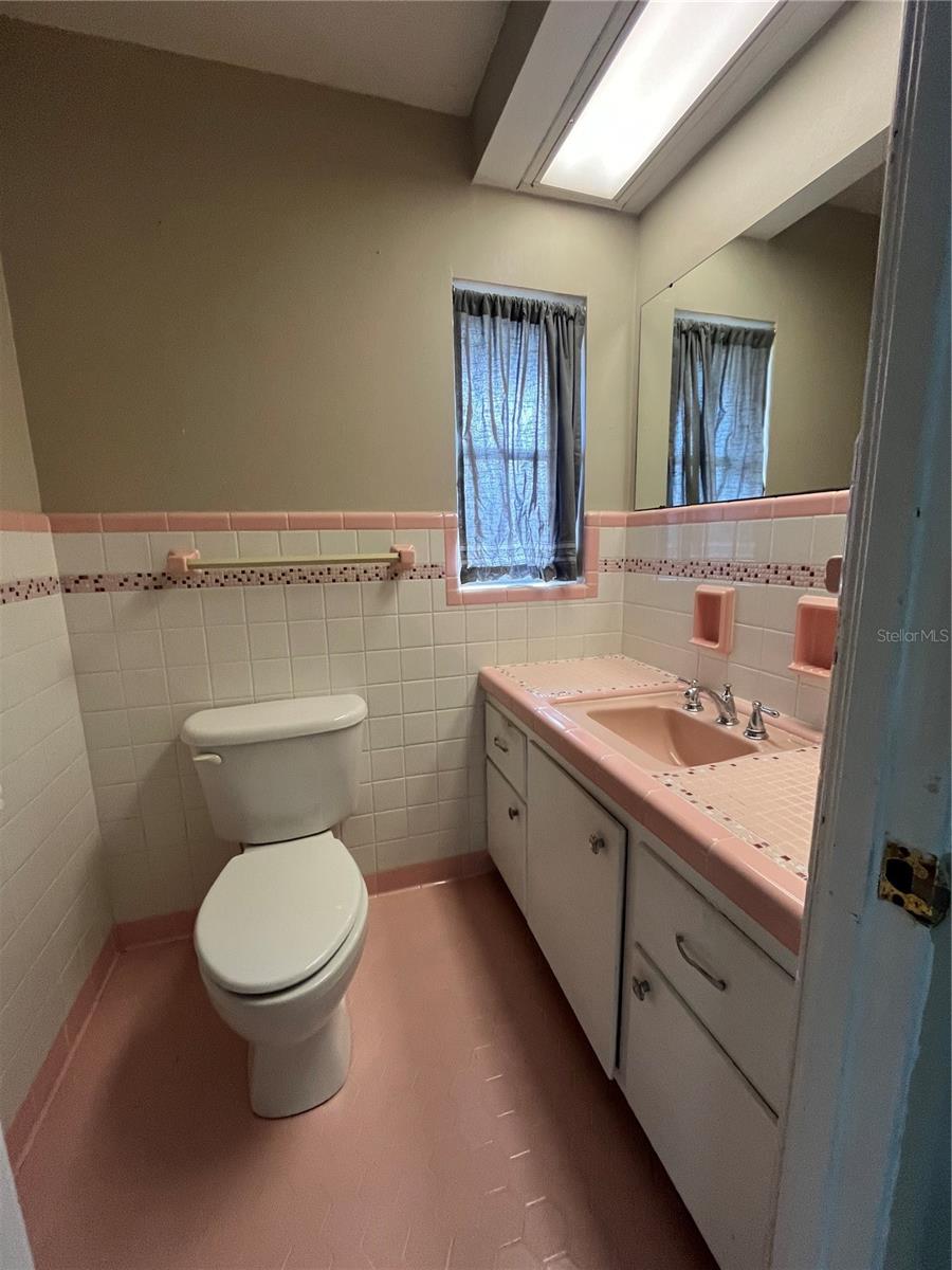 PINE CREST #2 - Residential Lease