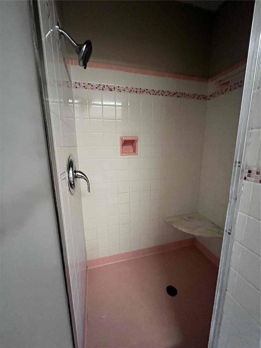 PINE CREST #2 - Residential Lease