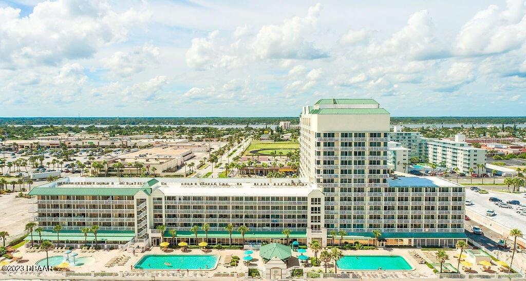 DAYTONA BEACH RESORT & CONF CENTER - Residential