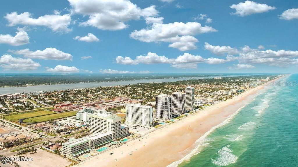 DAYTONA BEACH RESORT & CONF CENTER - Residential