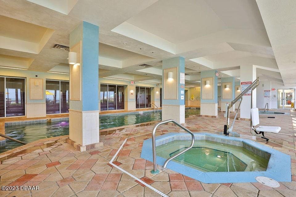 DAYTONA BEACH RESORT & CONF CENTER - Residential