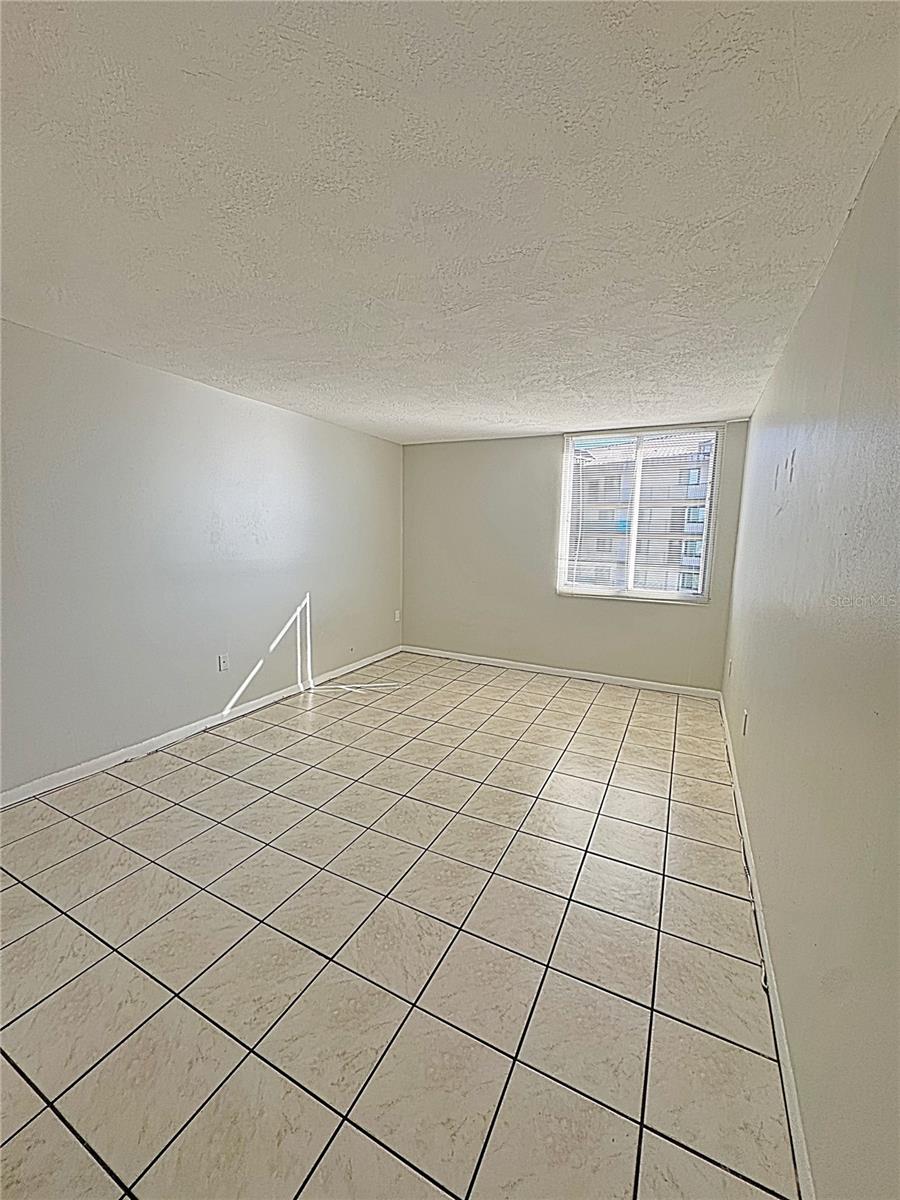 DIAMOND ISLE CONDO - Residential Lease