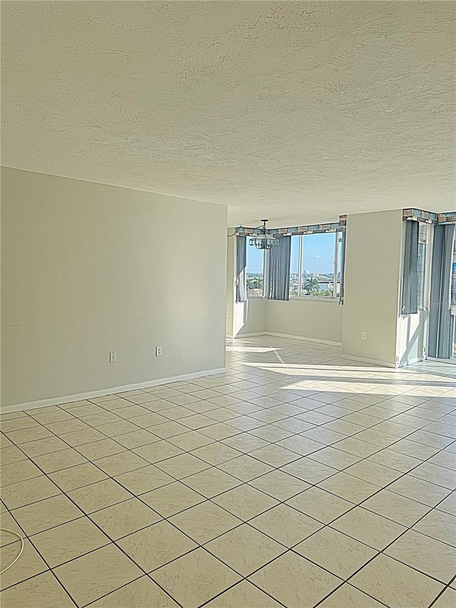 DIAMOND ISLE CONDO - Residential Lease
