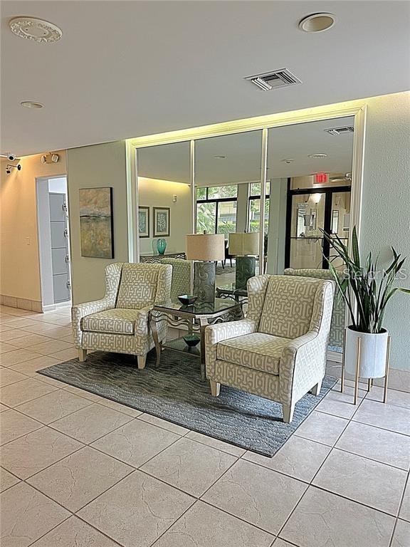 DIAMOND ISLE CONDO - Residential Lease