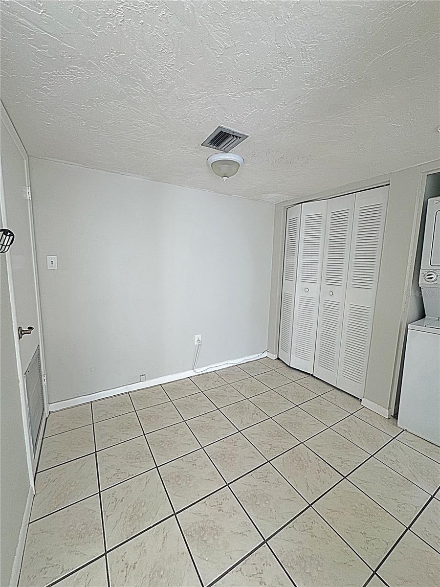 DIAMOND ISLE CONDO - Residential Lease