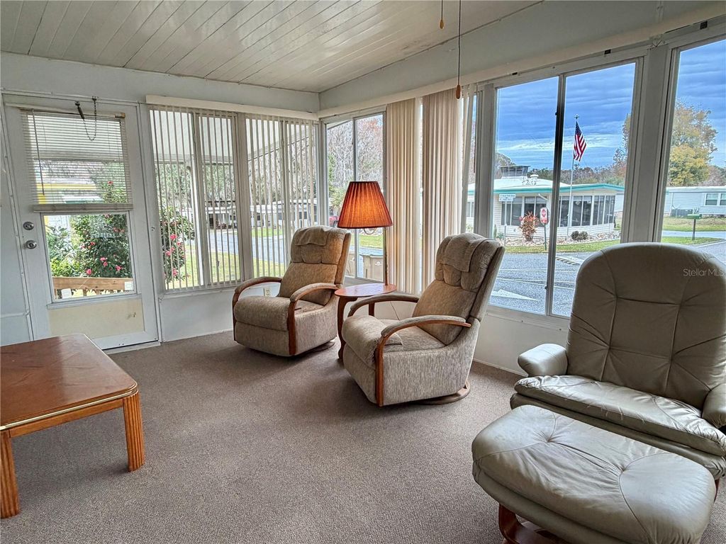 Photo of 211 Aspen Circle, Leesburg, FL 34748 (MLS # G5106873)