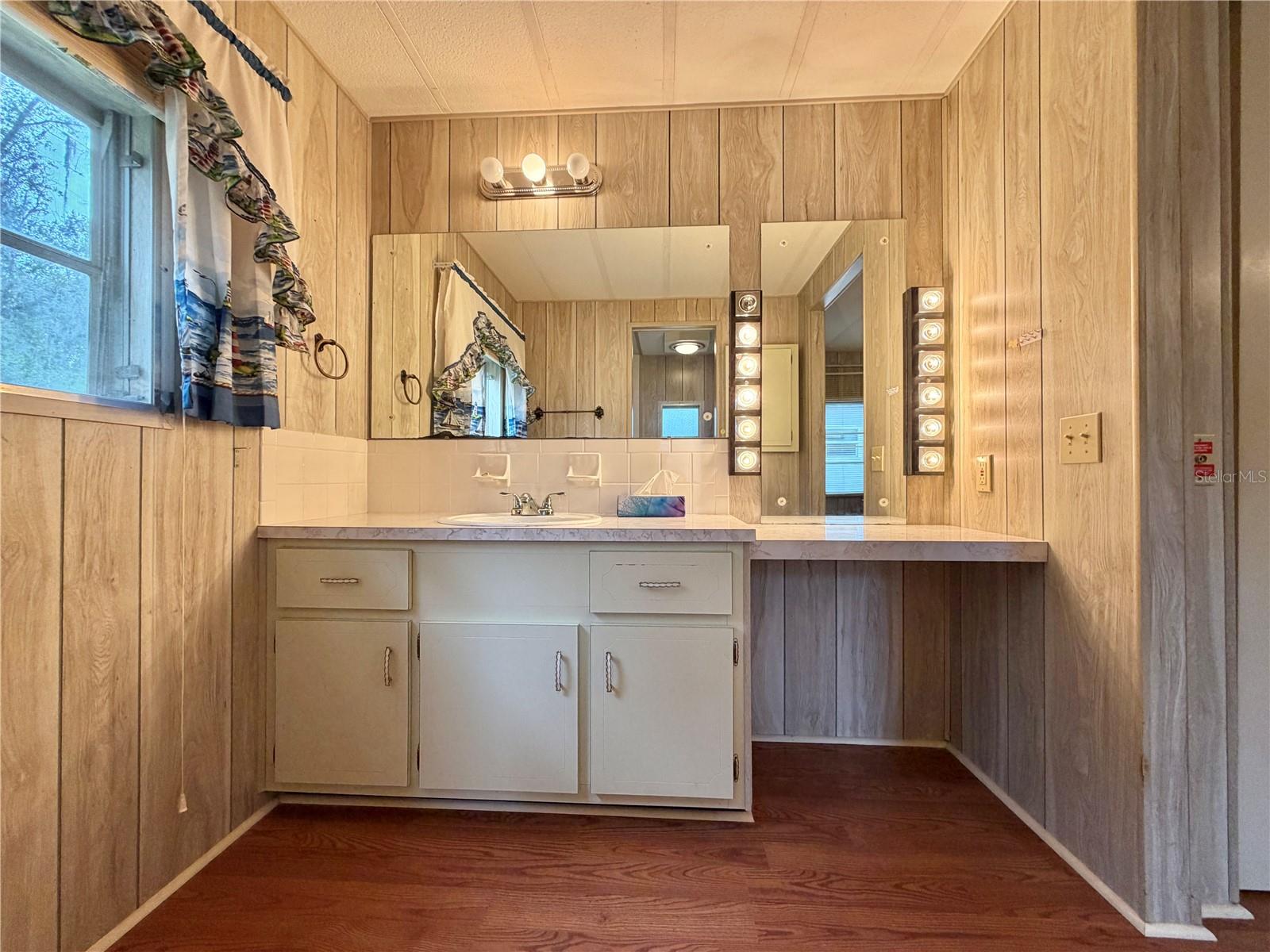 HAWTHORNE AT LEESBURG A COOP - Residential