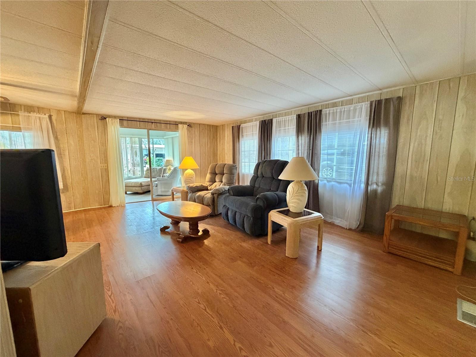 HAWTHORNE AT LEESBURG A COOP - Residential