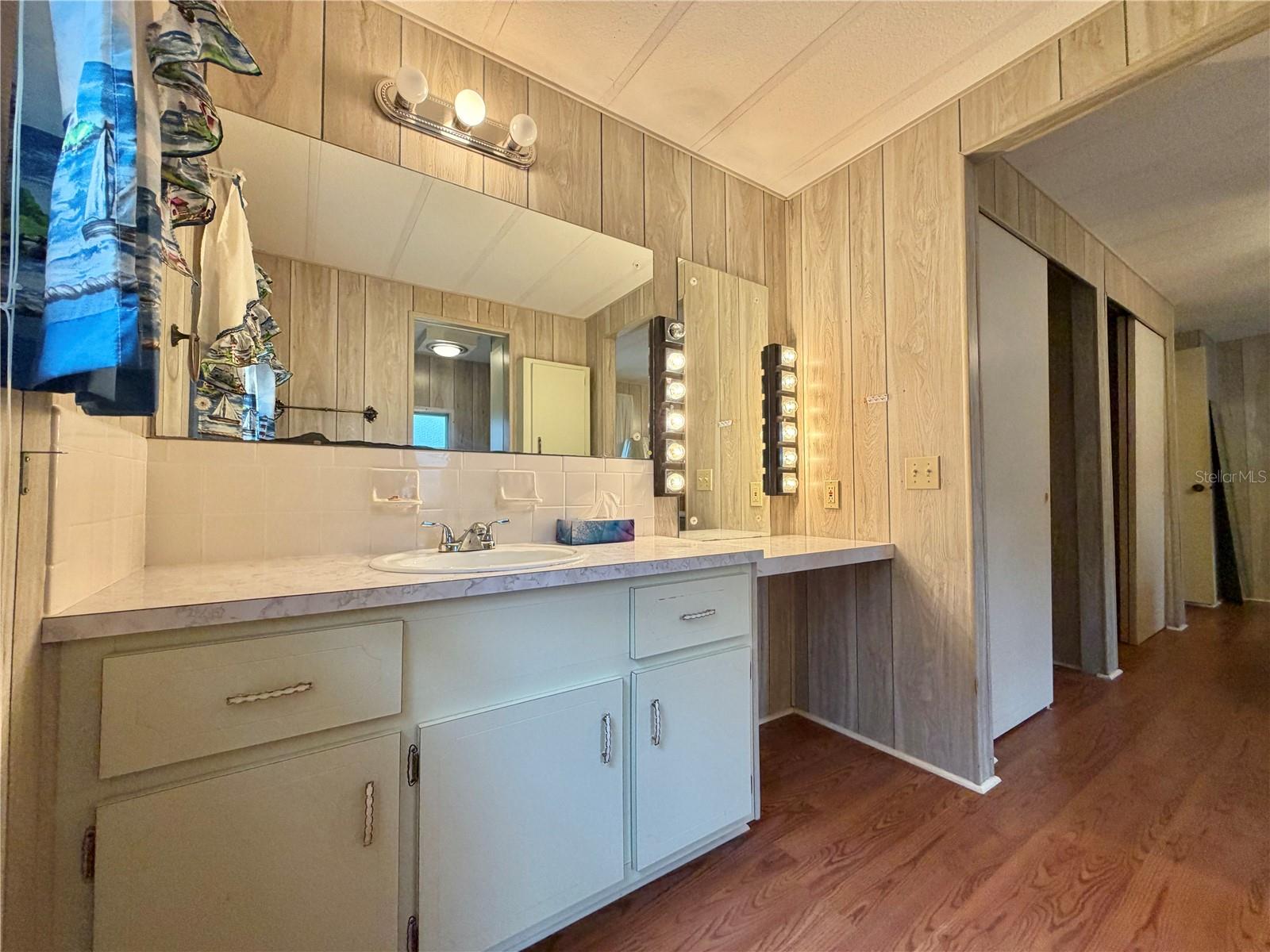 HAWTHORNE AT LEESBURG A COOP - Residential