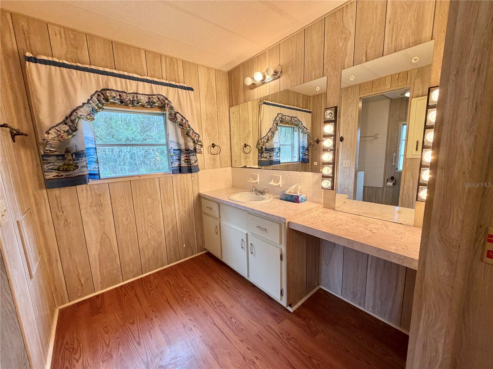 HAWTHORNE AT LEESBURG A COOP - Residential