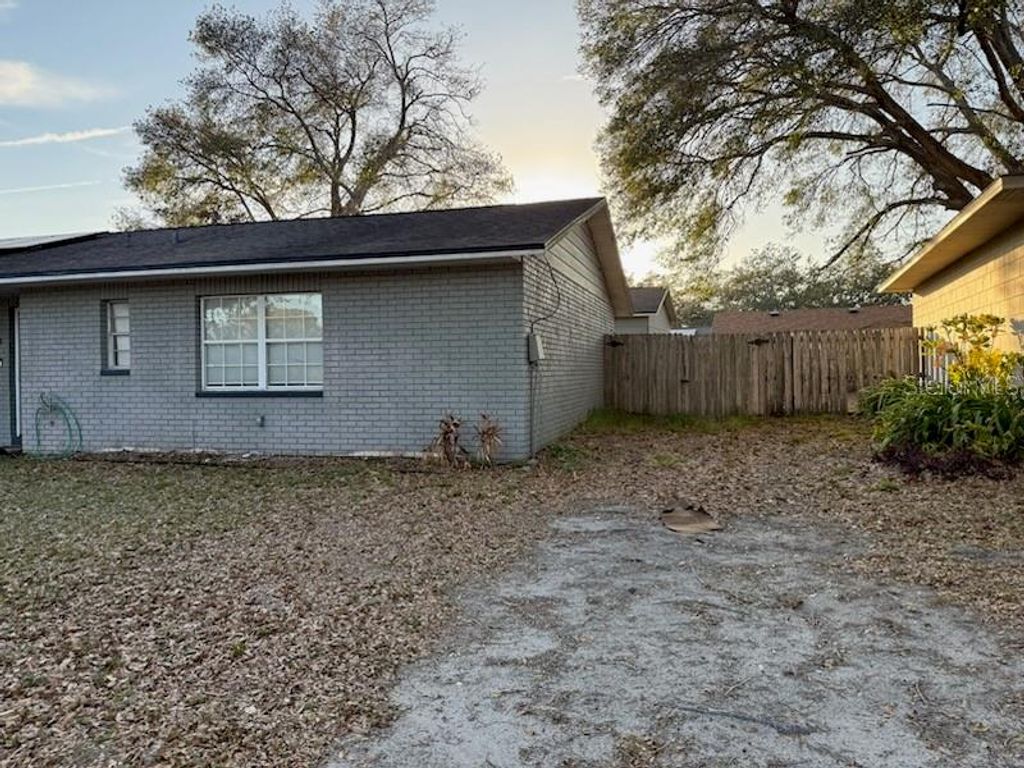 Photo of 4906 Presidential Street, Seffner, FL 33584 (MLS # P4937737)