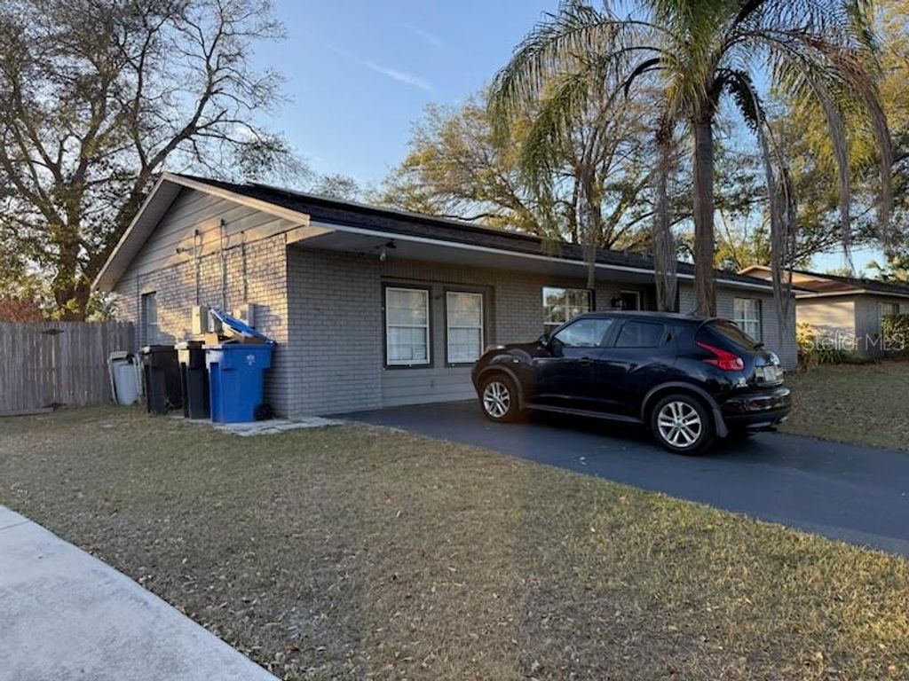 Photo of 4906 Presidential Street, Seffner, FL 33584 (MLS # P4937737)