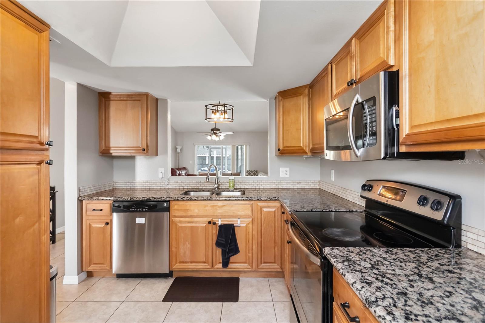 CASCADE OAKS - Residential