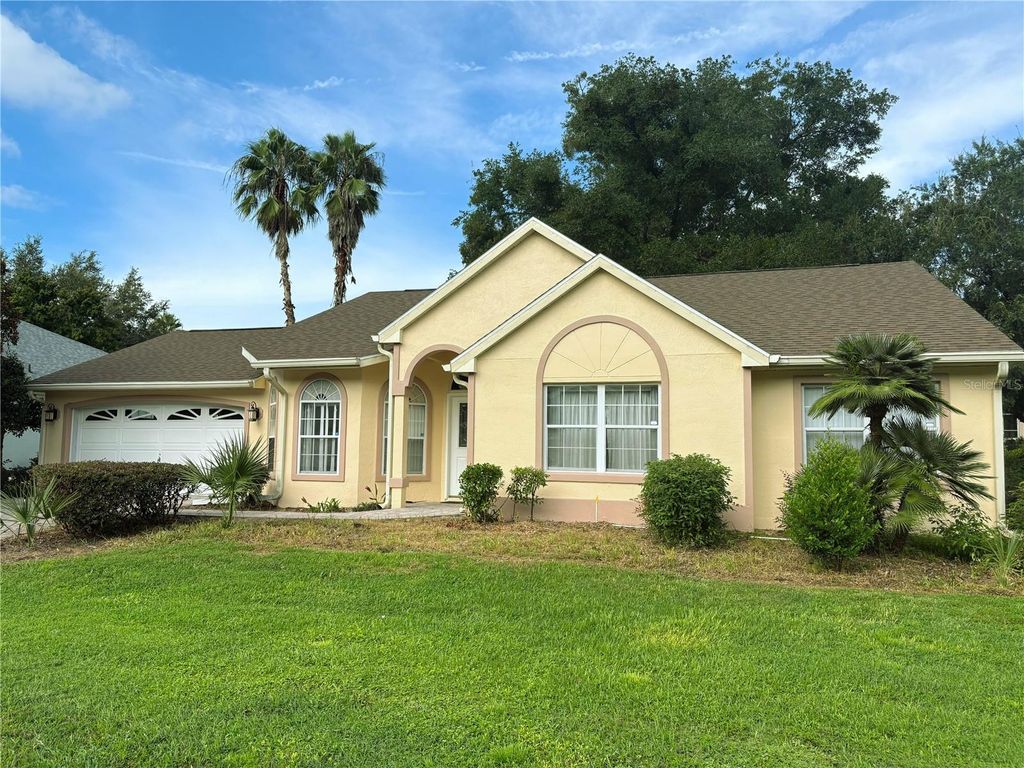Photo of 11645 SW 75th Circle, Ocala, FL 34476 (MLS # OM709103)
