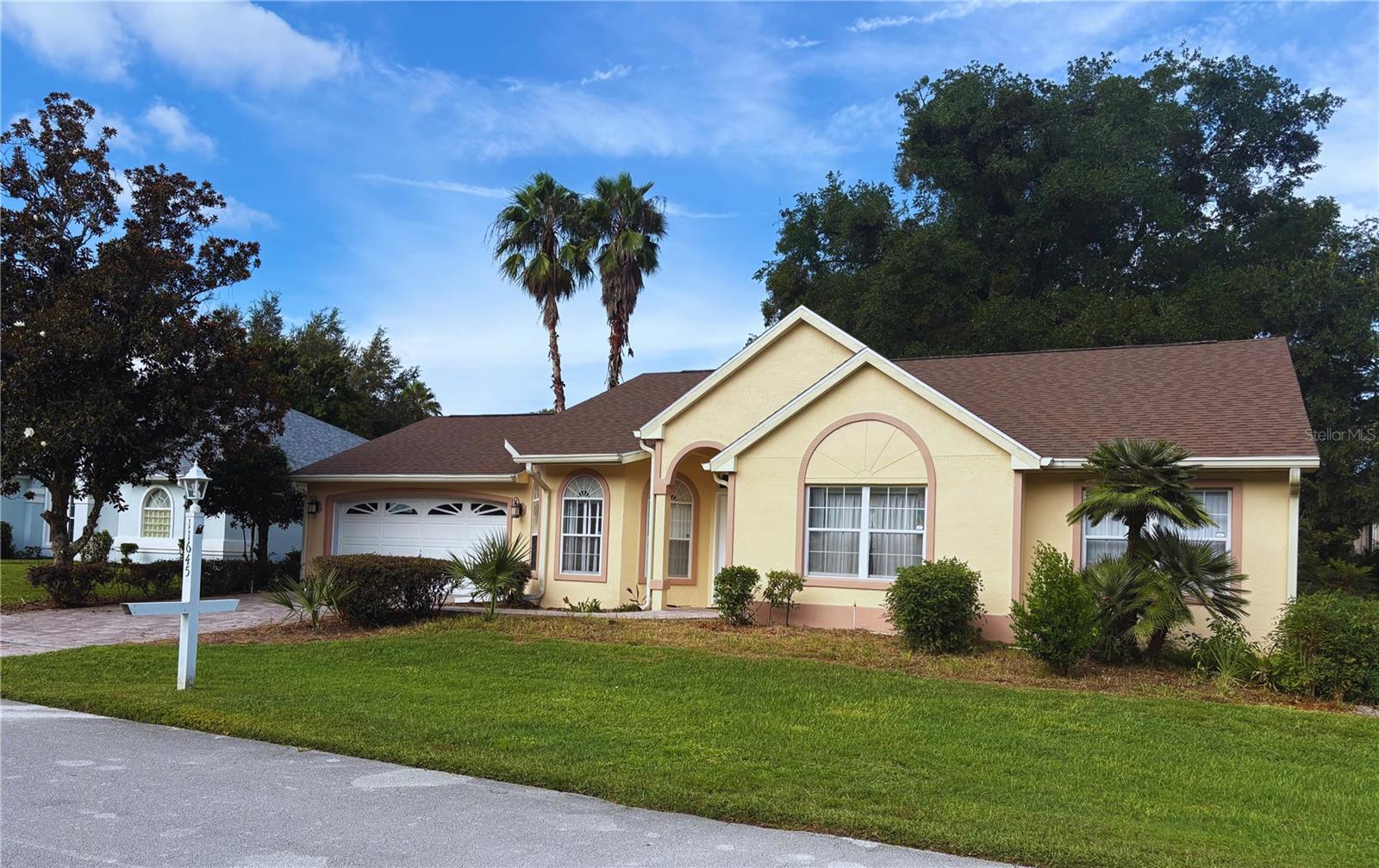 Welcome to this beautifully maintained and inviting rental in the heart of Ocala’s Oak Run Preserve. This home offers comfort, style, and peace of mind with numerous updates, including a brand-new roof (2024), updated AC (2017), and new carpet and fresh paint in the primary bedroom. Step inside through a welcoming foyer with a stained-glass window and decorative tile floor that set the tone for the thoughtfully designed layout. The formal dining room, highlighted by a bay window and fresh paint, is perfect for hosting guests or enjoying everyday meals. The open-concept kitchen features maple-look cabinets, stainless steel appliances, a large pantry, breakfast nook, and a convenient eat-at bar. An inside laundry room with a utility sink and extra storage closet adds to the home’s practicality. The spacious primary suite offers double entry doors, new carpet, and fresh paint. The ensuite bathroom includes dual sinks and a walk-in shower. Vaulted cathedral ceilings enhance the living room, while the 15' x 9' tiled family room opens to a screened birdcage porch—ideal for enjoying Florida’s indoor-outdoor lifestyle. Additional features include rain gutters, a brick paver driveway, and an oversized 18' x 24' two-car garage. As part of Oak Run Preserve, residents enjoy a vibrant 55+ community with resort-style amenities: a large updated pool, 3 hot tubs, golf course, auditorium, card/game room, library, billiards room, arts & crafts center with ceramic studio, fitness room, and the popular Oak Room Bar & Grill.
This rental combines comfort, convenience, and an unbeatable lifestyle. Schedule your private showing today and experience all Oak Run Preserve has to offer.