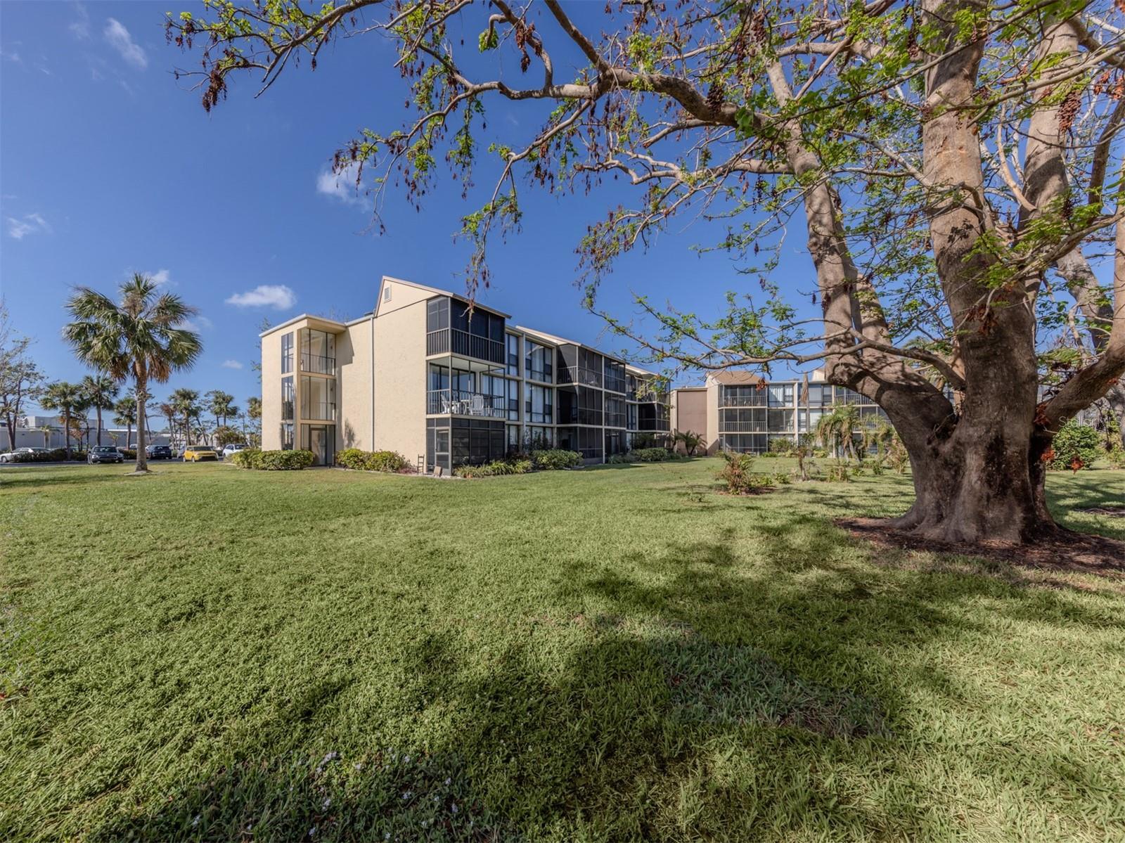 BIRD BAY VILLAGE - Residential