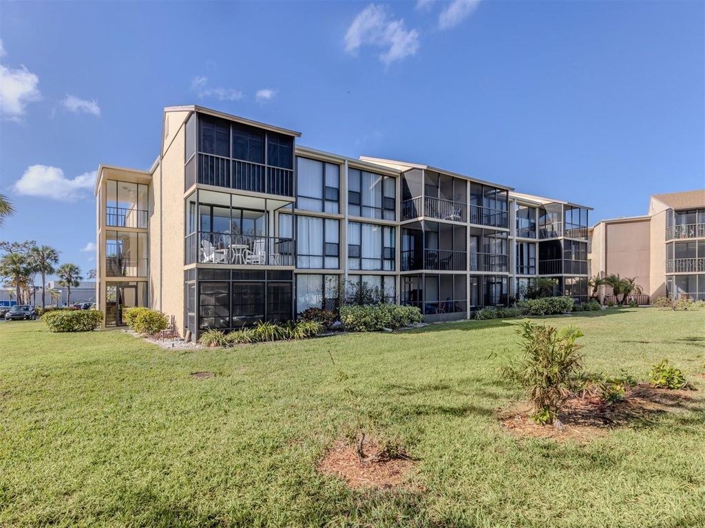 Photo of 618 Bird Bay Drive S #216, Venice, FL 34285 (MLS # N6143201)