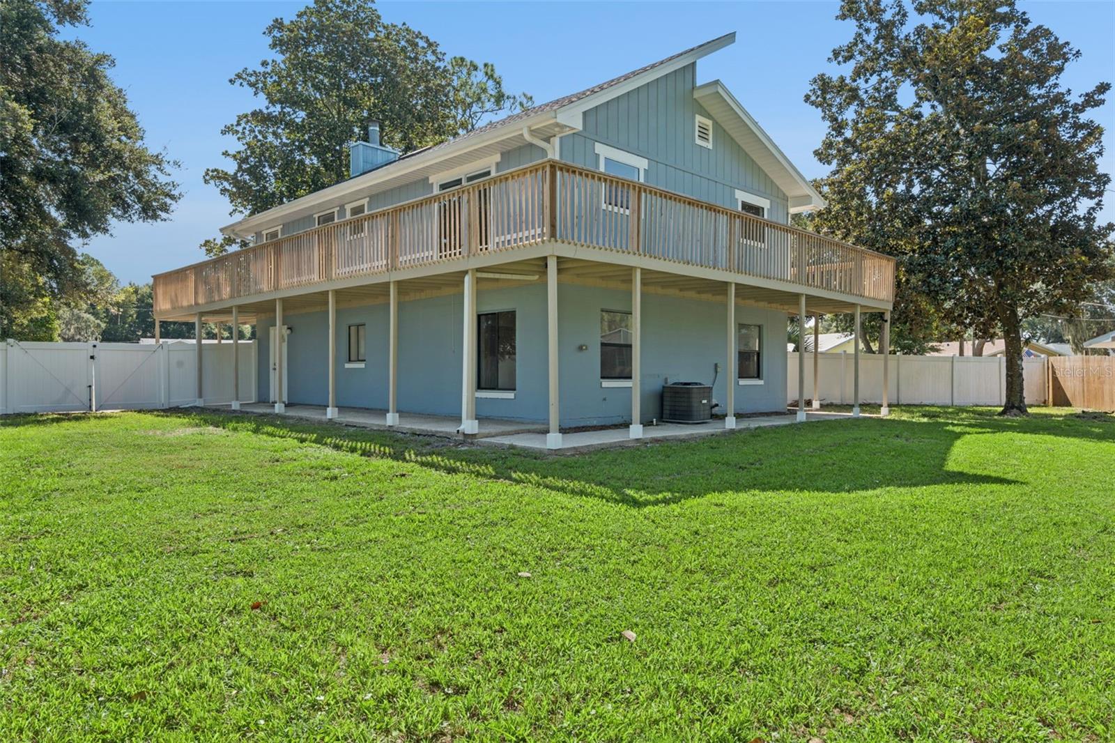 5556 S LANCEWOOD CIRCLE