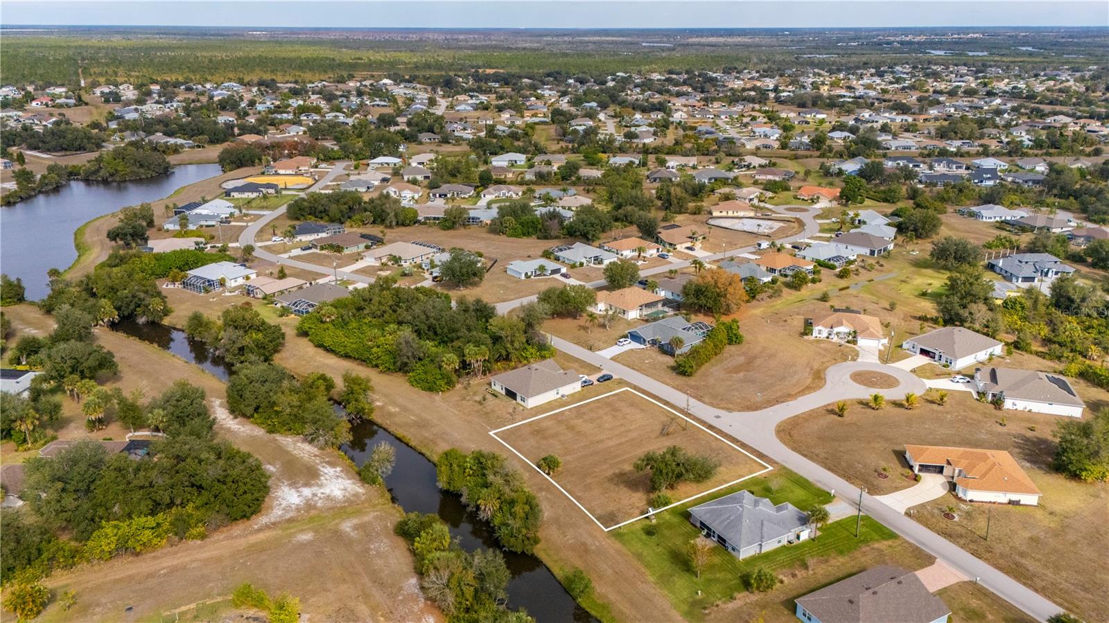 PUNTA GORDA ISLES SEC 20 - Land