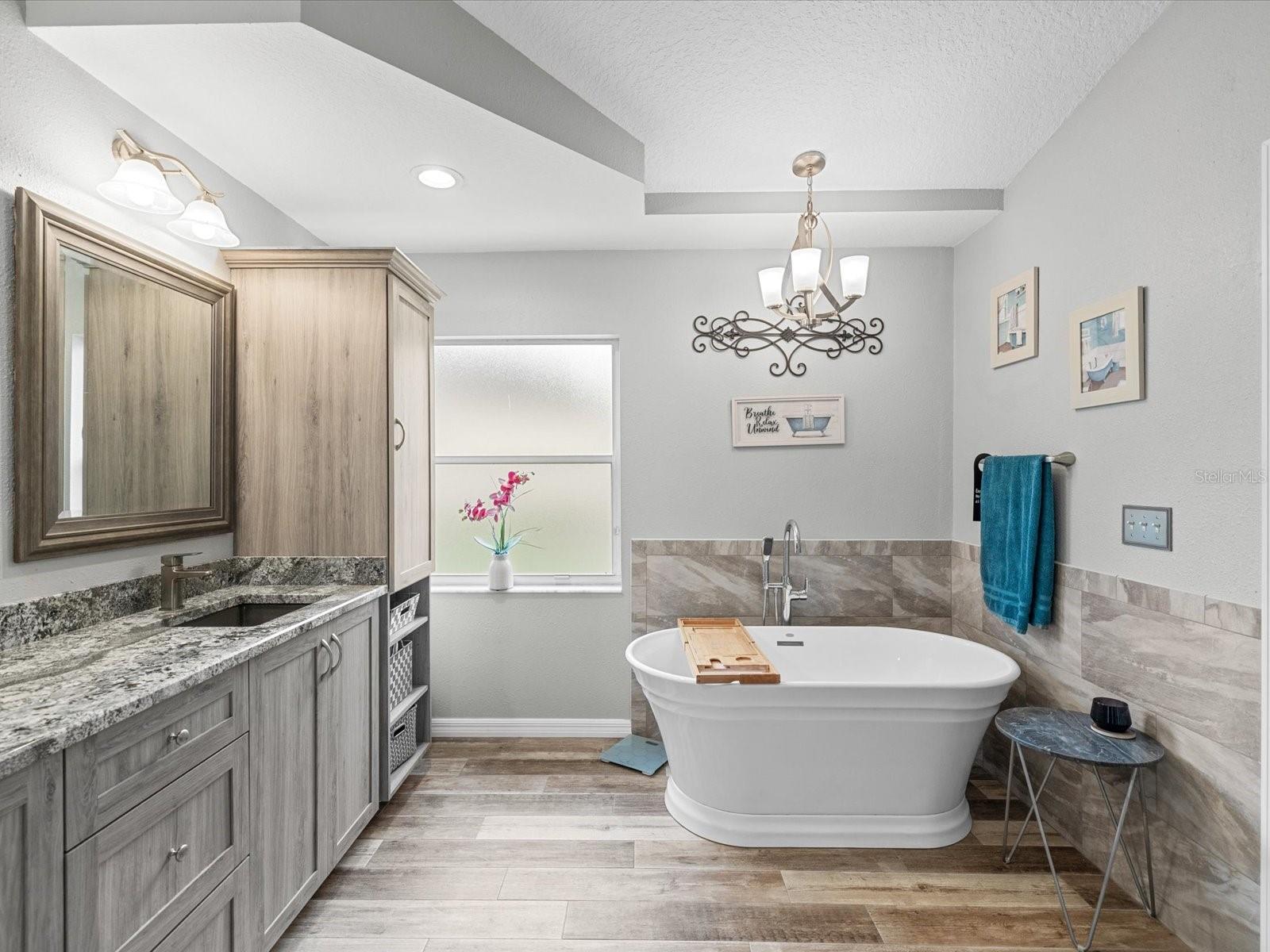 LAKE BERNADETTE 02B - Residential