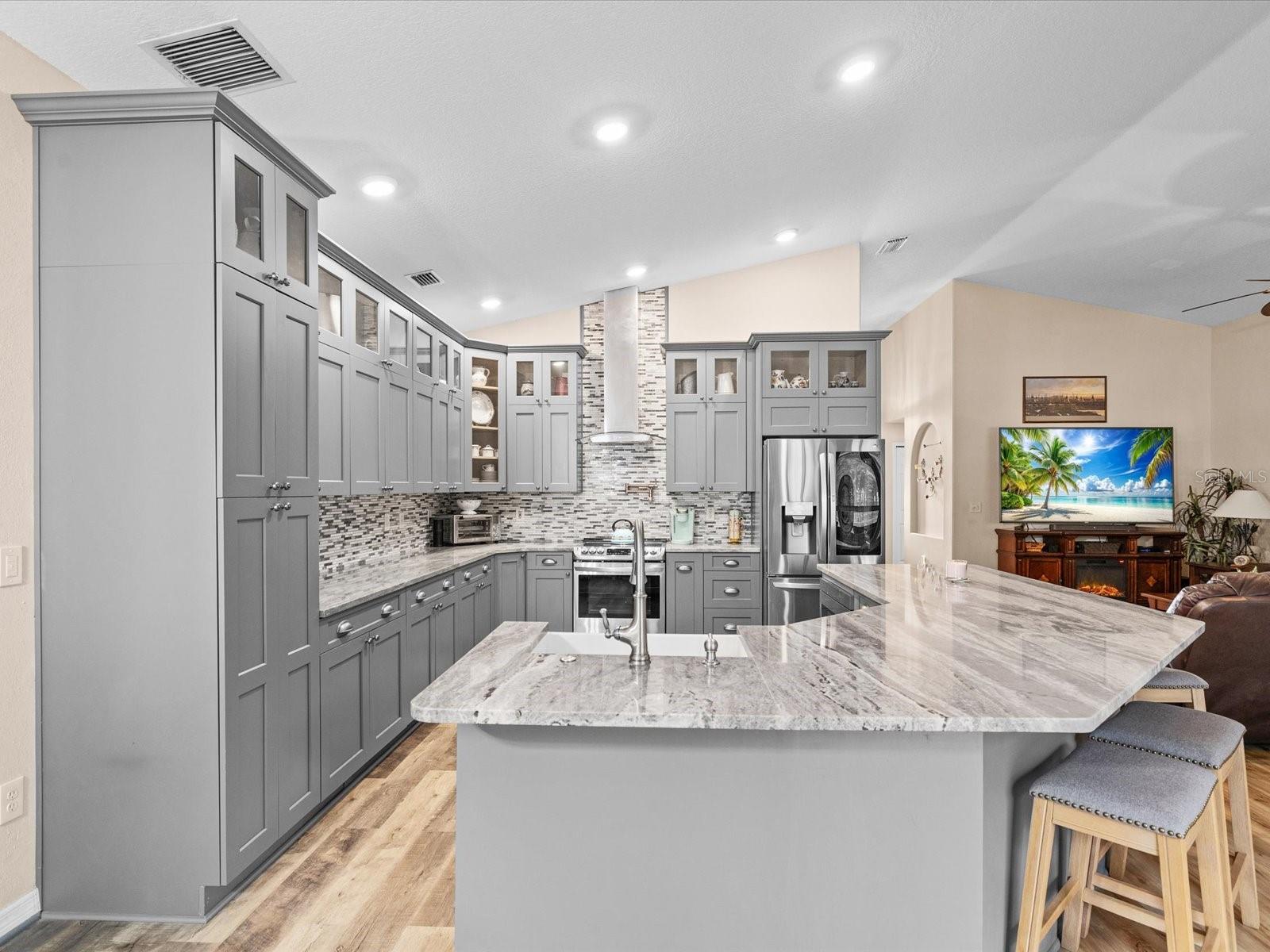 LAKE BERNADETTE 02B - Residential