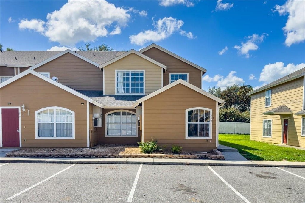 Photo of 732 Washington Palm Loop, Davenport, FL 33897 (MLS # O6442506)