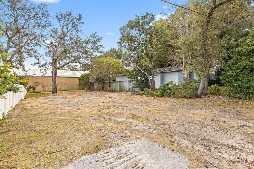 Photo of 1024 W Rambla Street, Tampa, FL 33612 (MLS # TB8451418)