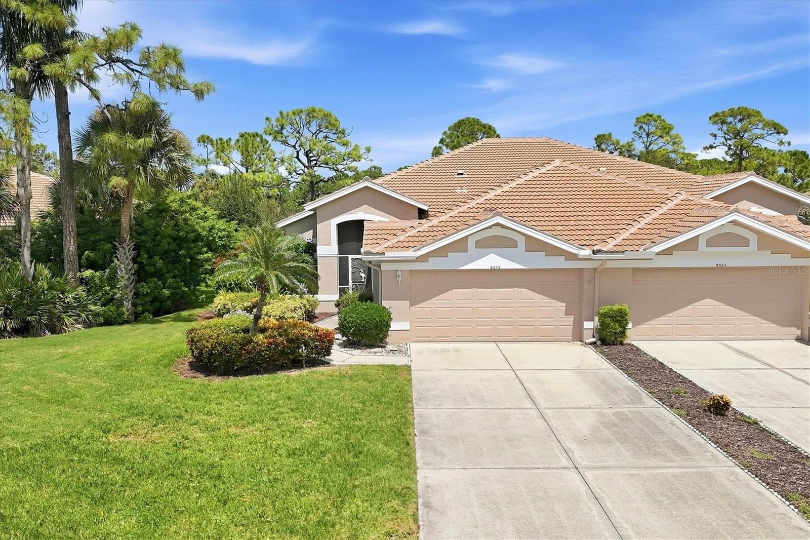 9413 FOREST HILLS CIRCLE