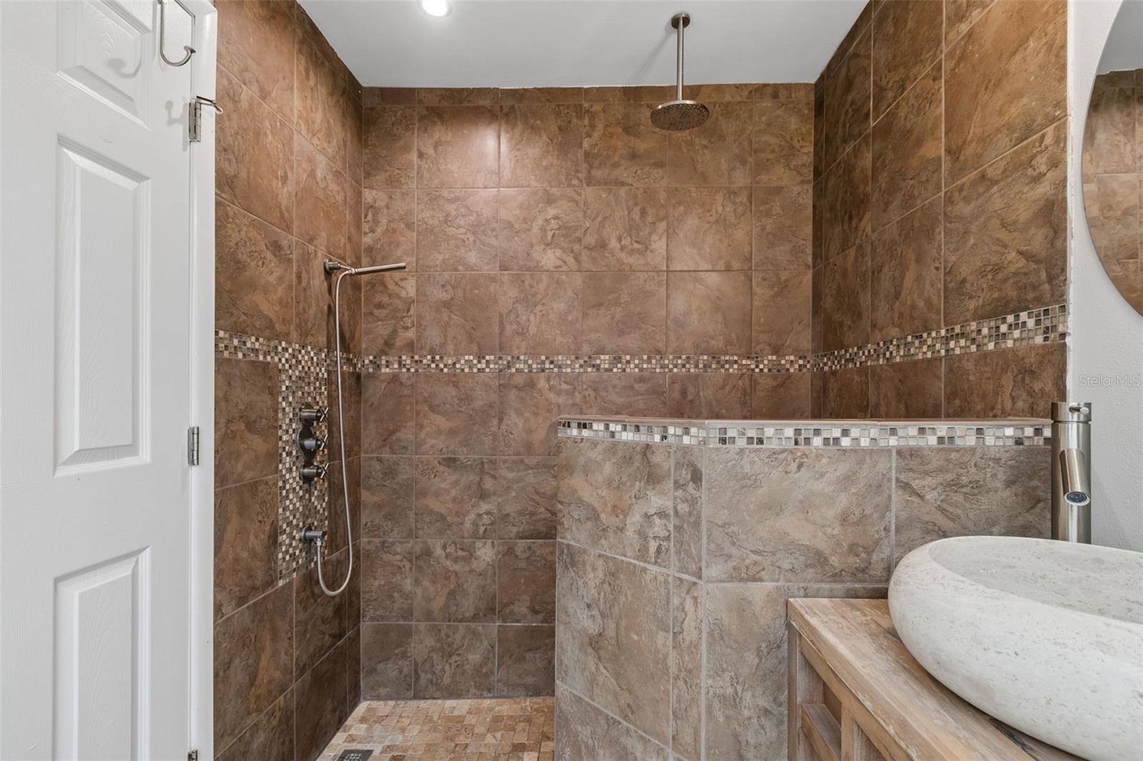 BRAE-MOOR SOUTH - Residential