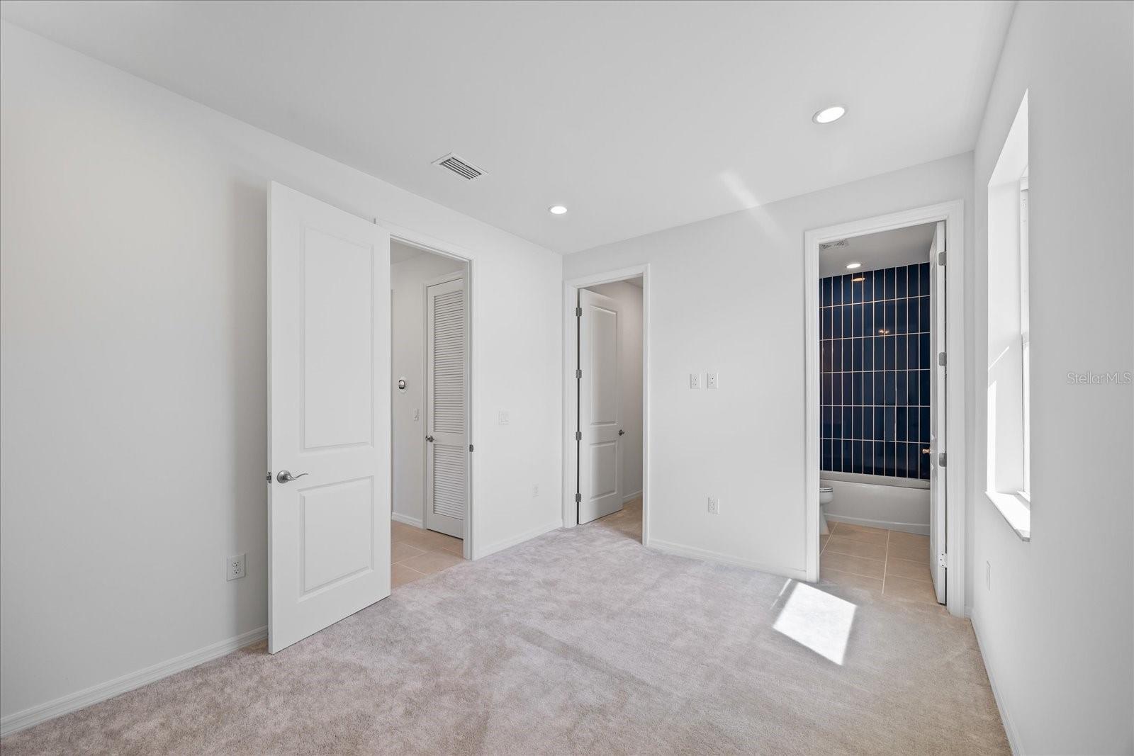 WATERVIEW LNDG - Residential Lease