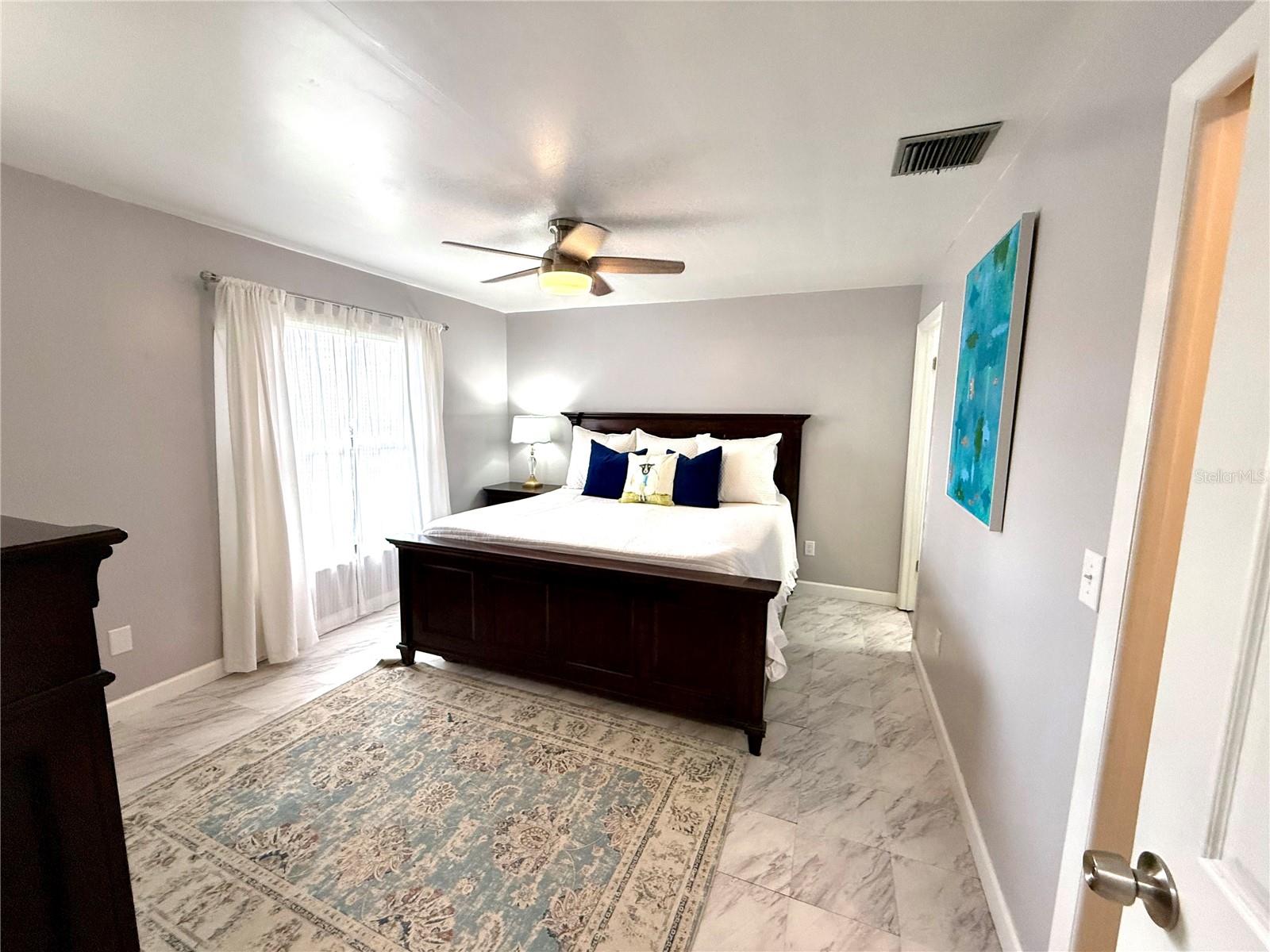TOWNHOMES WINTER GARDEN - Residential