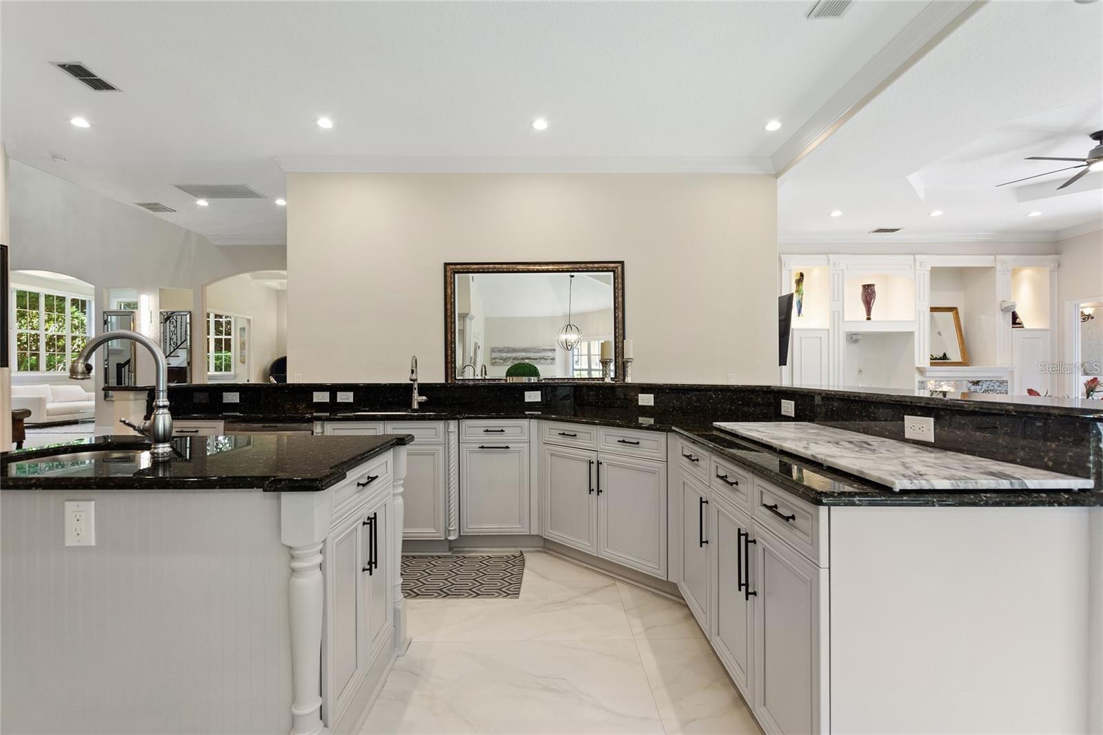 KEENES POINTE - Residential