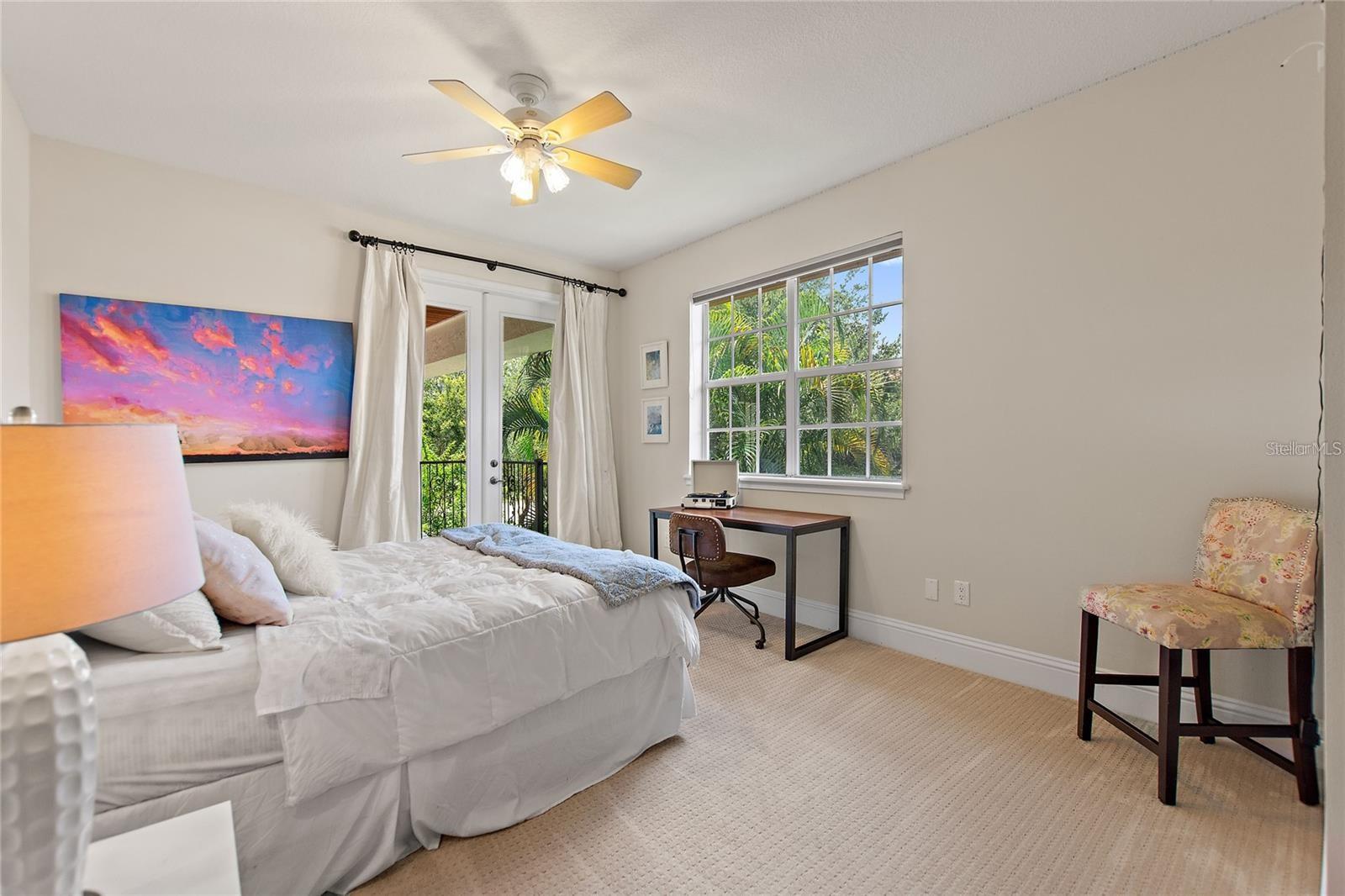 KEENES POINTE - Residential