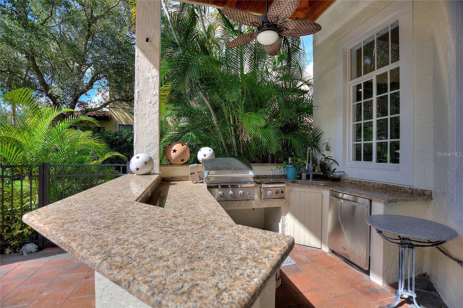 KEENES POINTE - Residential