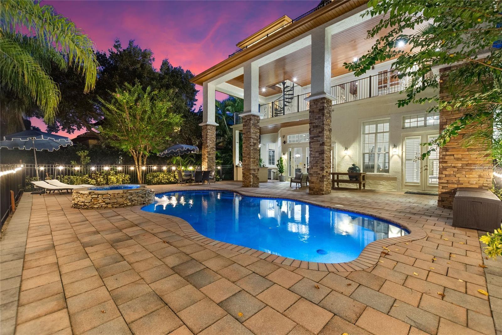 KEENES POINTE - Residential