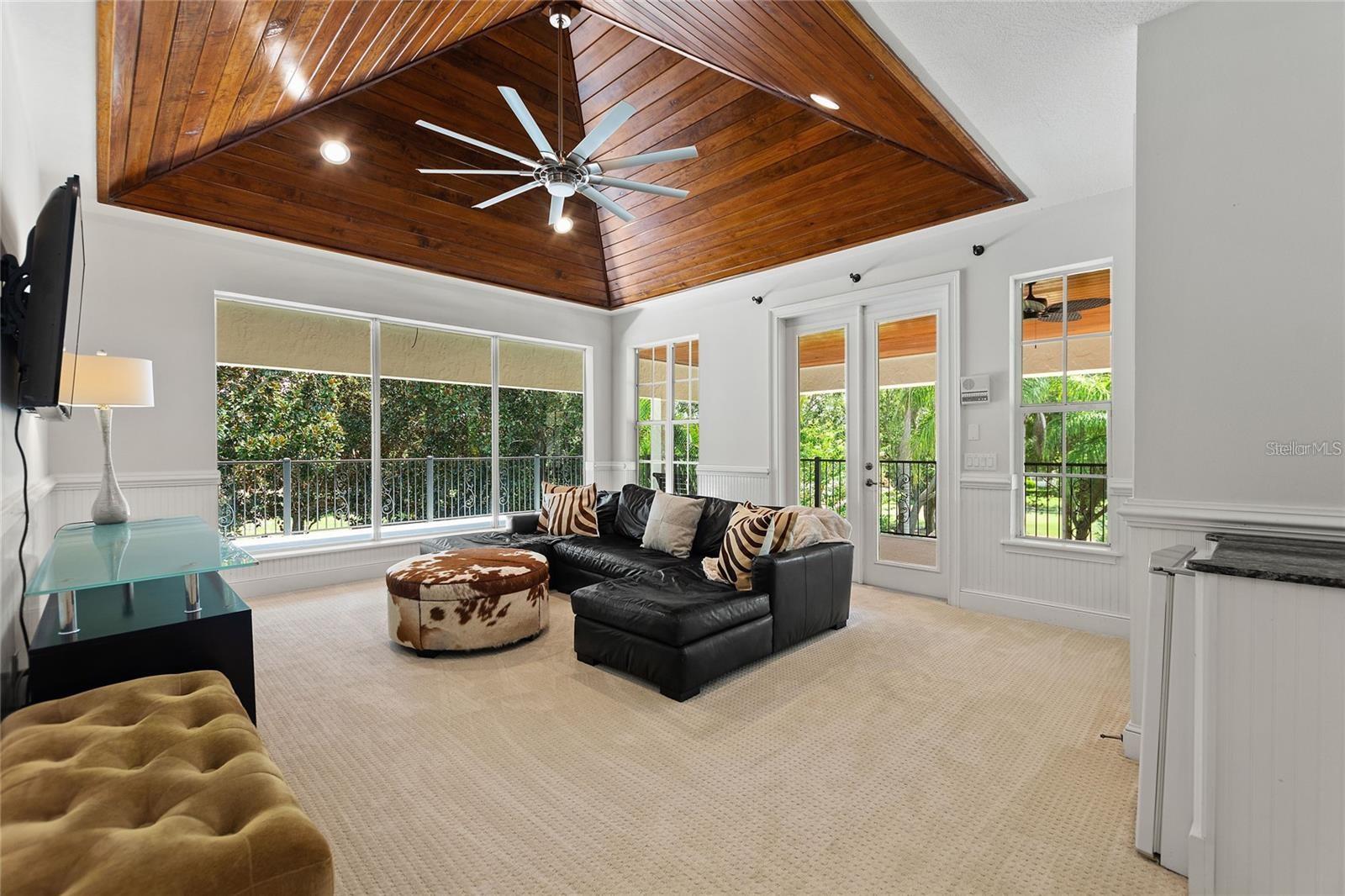 KEENES POINTE - Residential