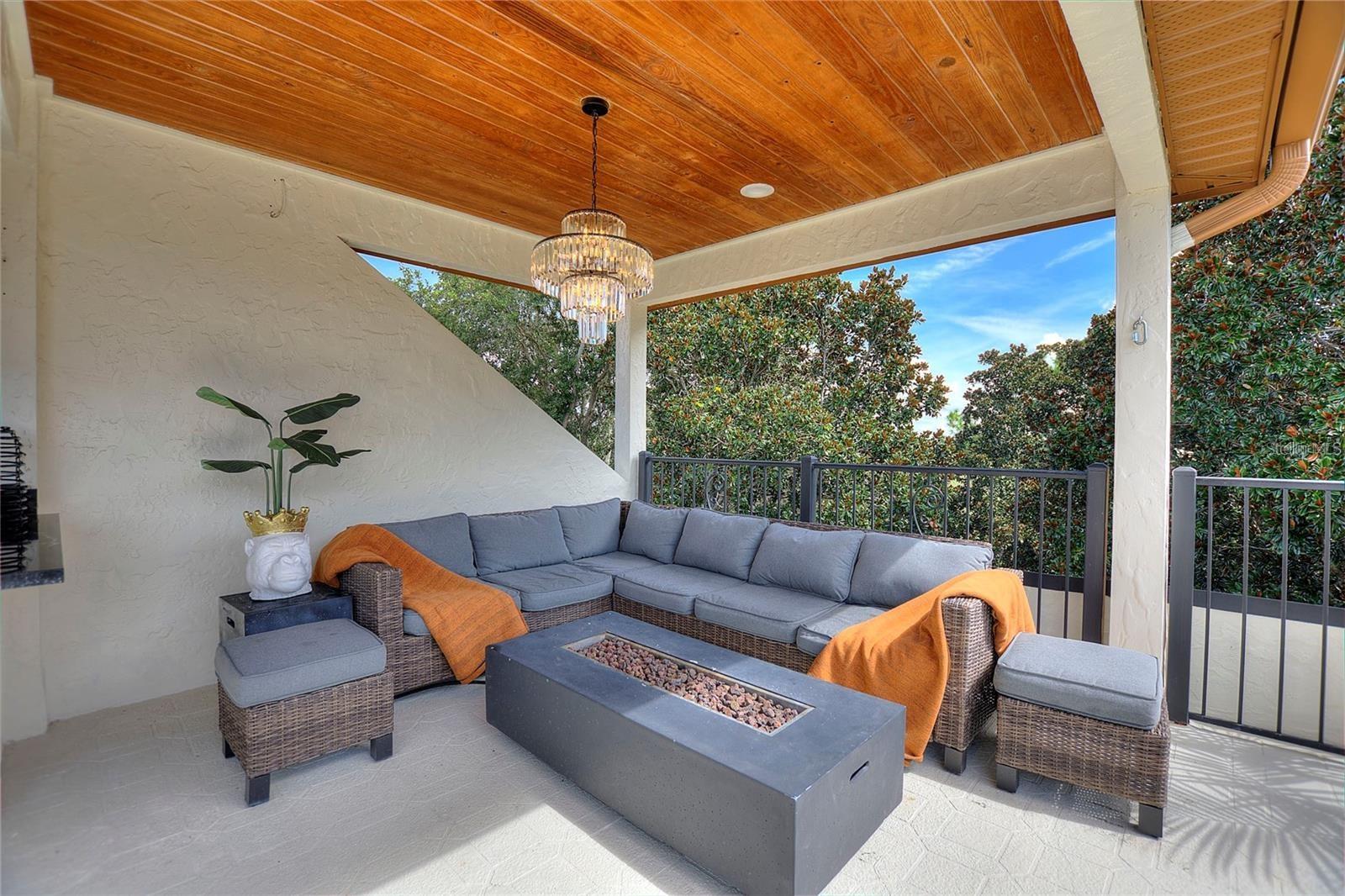 KEENES POINTE - Residential